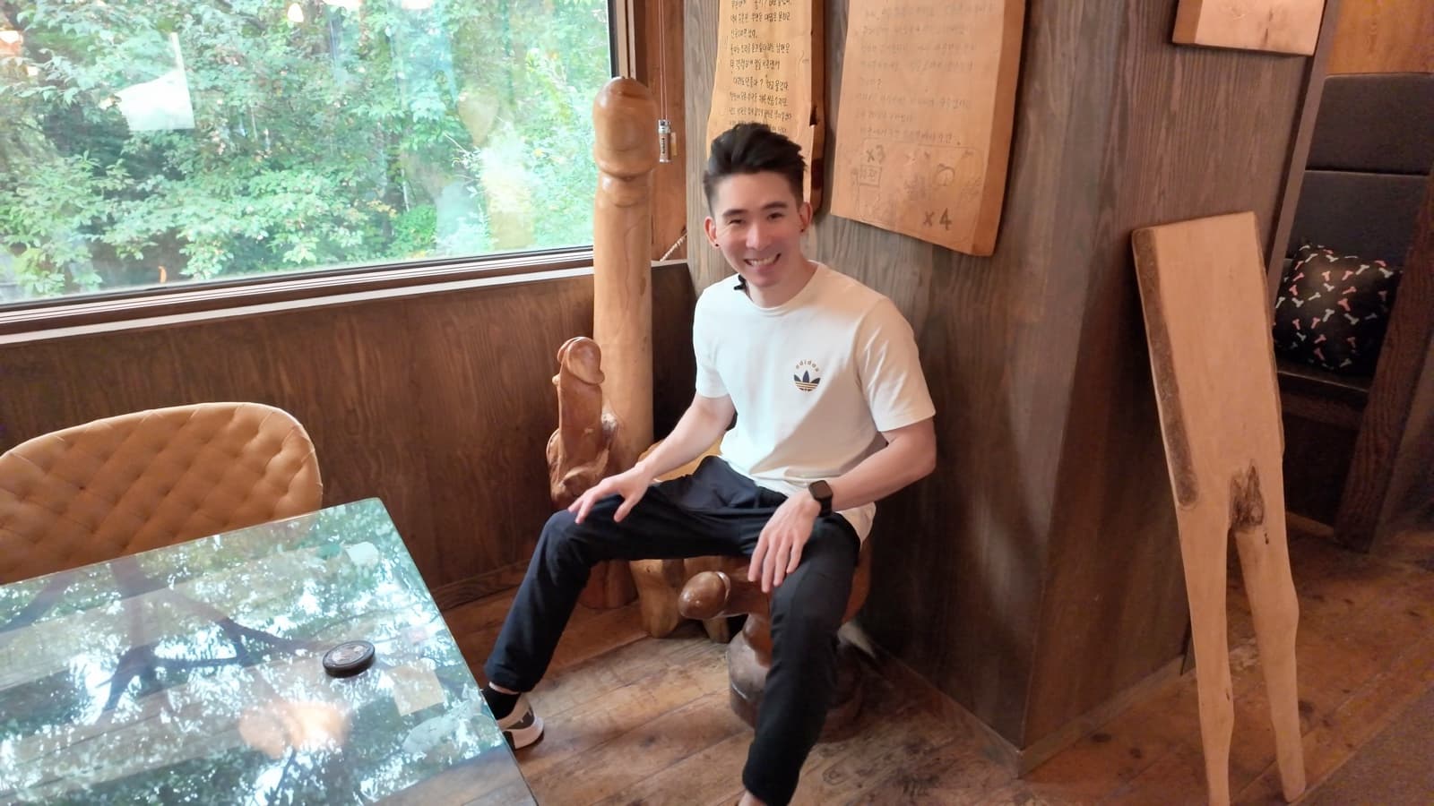 Vincent posing at Deulmusae