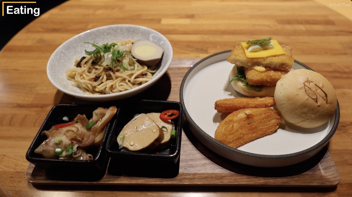 Made-to-order food delivered to the table at the Starlux Galactic Lounge