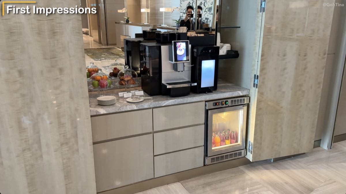 Complimentary snacks and drinks for guests in the lobby