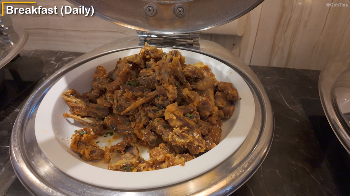 Filipino dishes at the Henann Palm Beach breakfast buffet