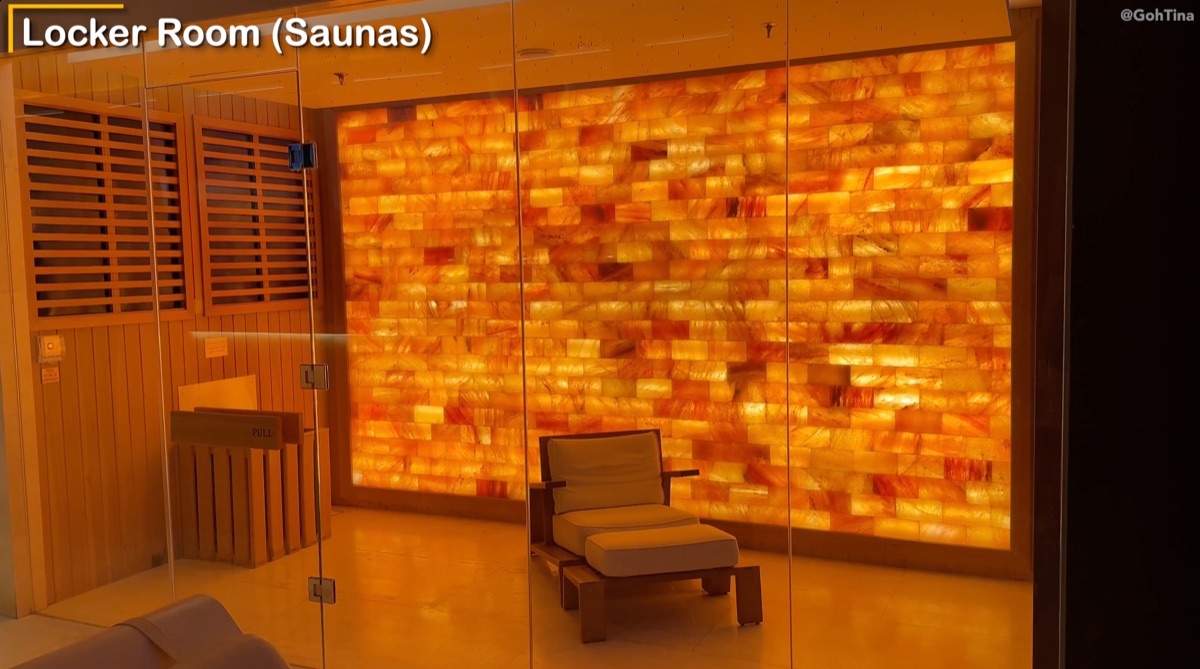 Dry sauna in the locker room