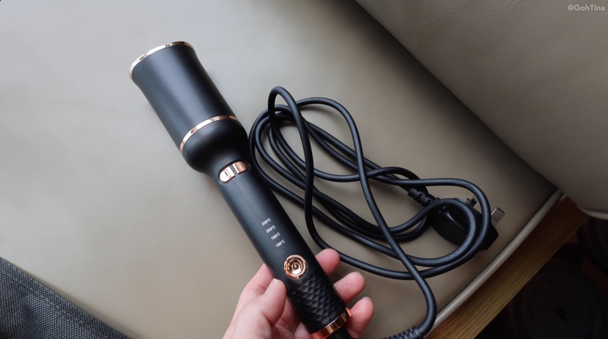 Hair curler available on request in the room