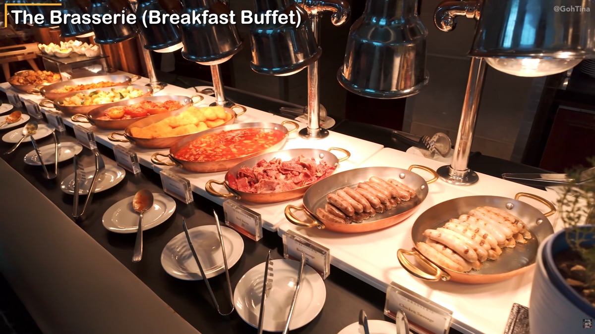 Breakfast buffet station